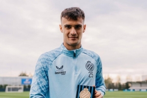 记者：热刺、纽卡有意斯坦科维奇，国米可2300万欧回购球员